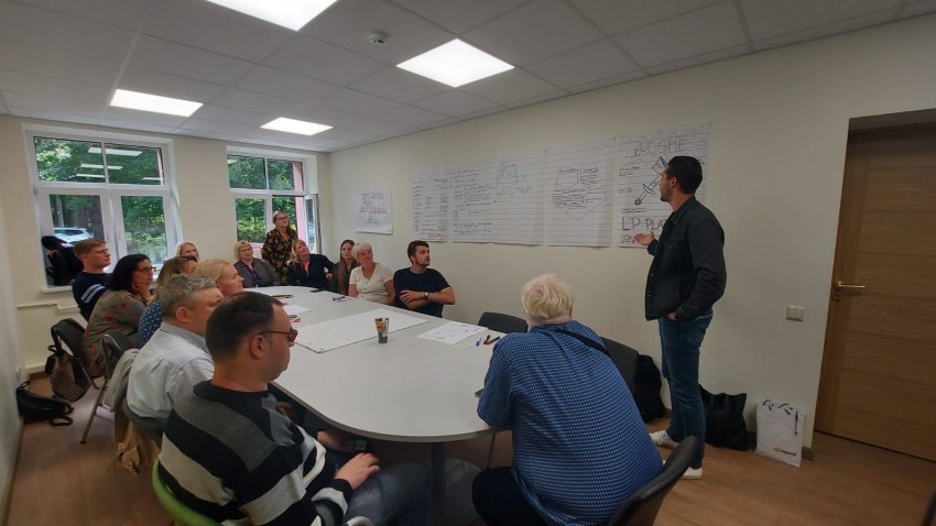 Pasta darbinieku diena Latvijas Neredzīgo biedrībā